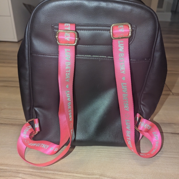 Betsey Johnson Black Backpack with Pink Quilted Pattern.  Make Offers On All😊 - Picture 2 of 6